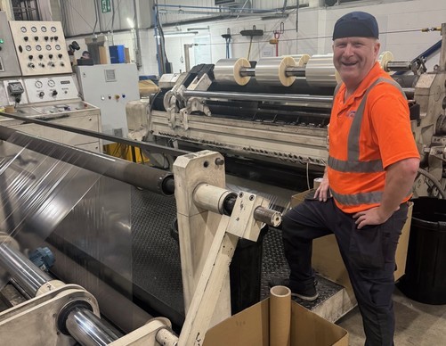 Are Microplastics Harmful to Humans? – Does this man have the answer? 